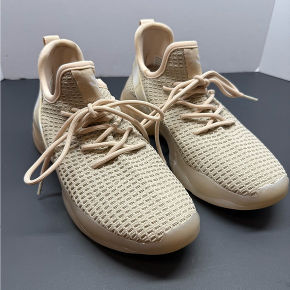 Cool Planet by Steve Madden Beige Knit Lace-Up Sneakers Size 8M - Picture 1 of 5